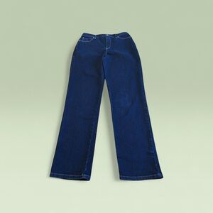 Women’s Gloria Vanderbilt Classic (Amanda) Jeans.